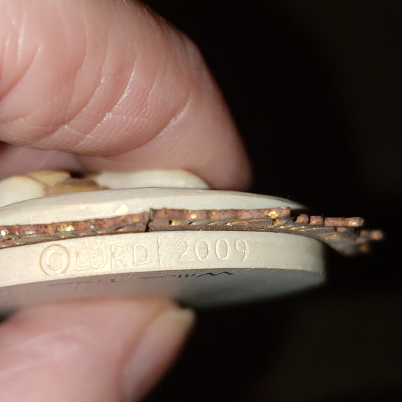 Cute Willow Tree 2009 Boy with Puppy Ornament - Picture 5 of 6